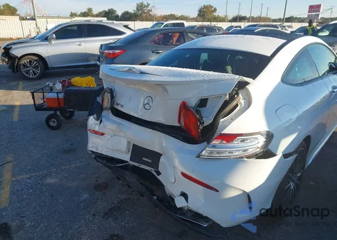 2018 Mercedes-Benz C 300 из США, поврежденный, VIN WDDWJ4JB9JF738558